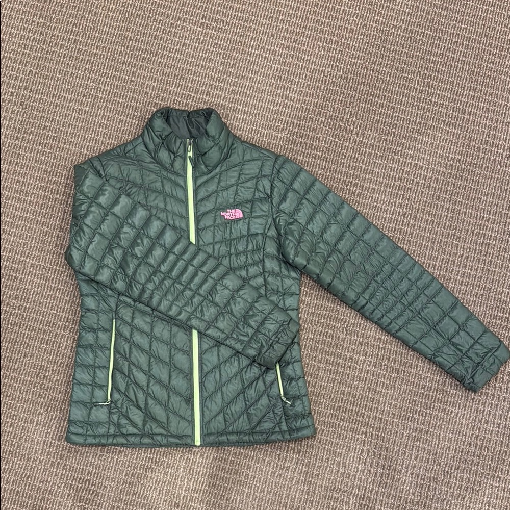 The North Face Thermoball Green Quilted Jacket. Women’s size M.